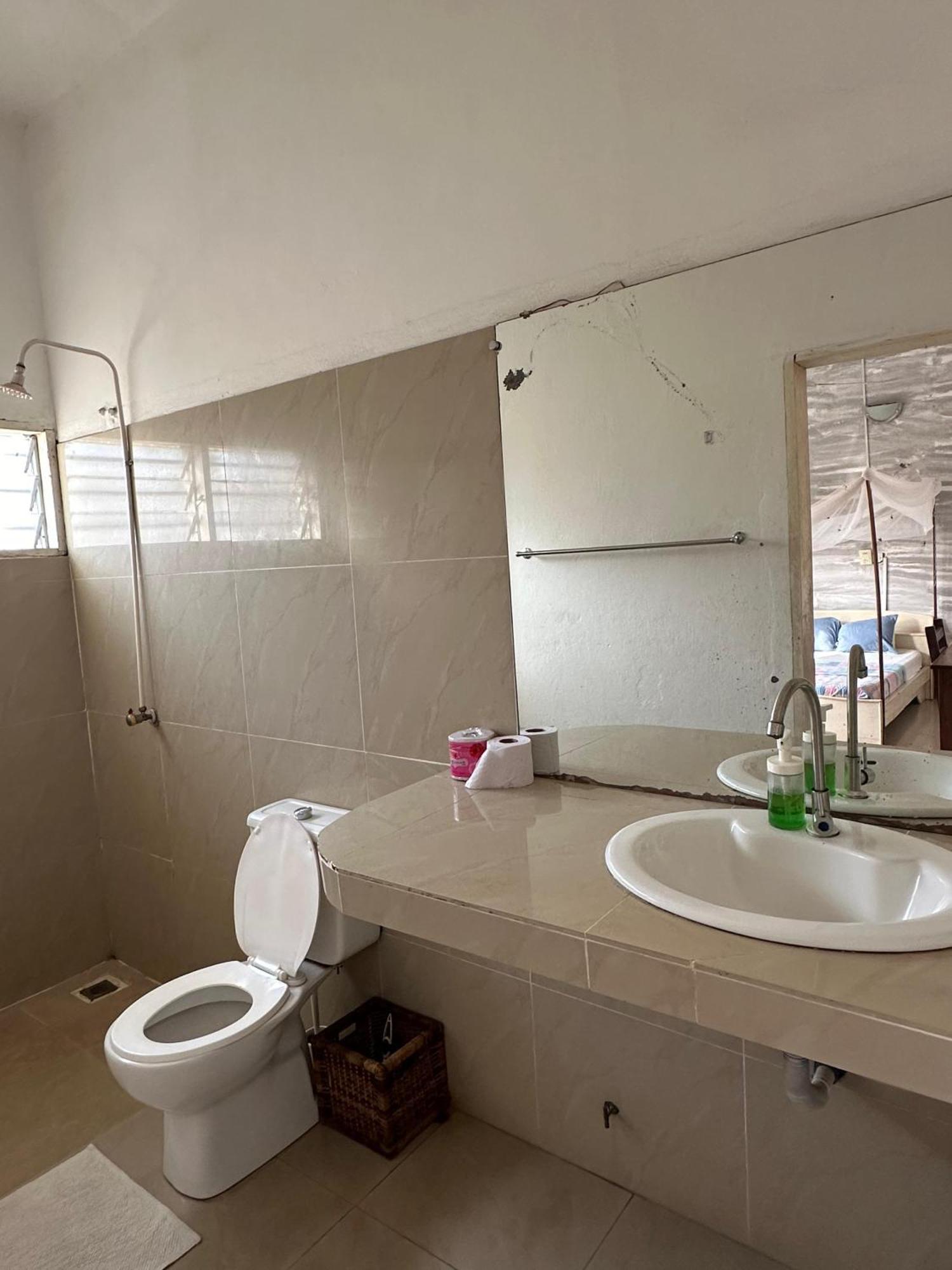 La Guesthouse Etoile Cotonou Buitenkant foto