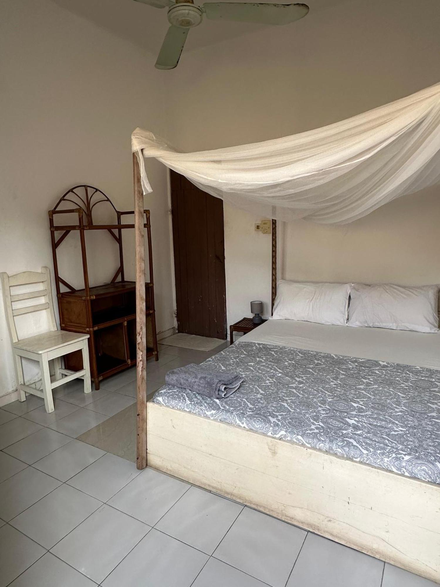 La Guesthouse Etoile Cotonou Buitenkant foto