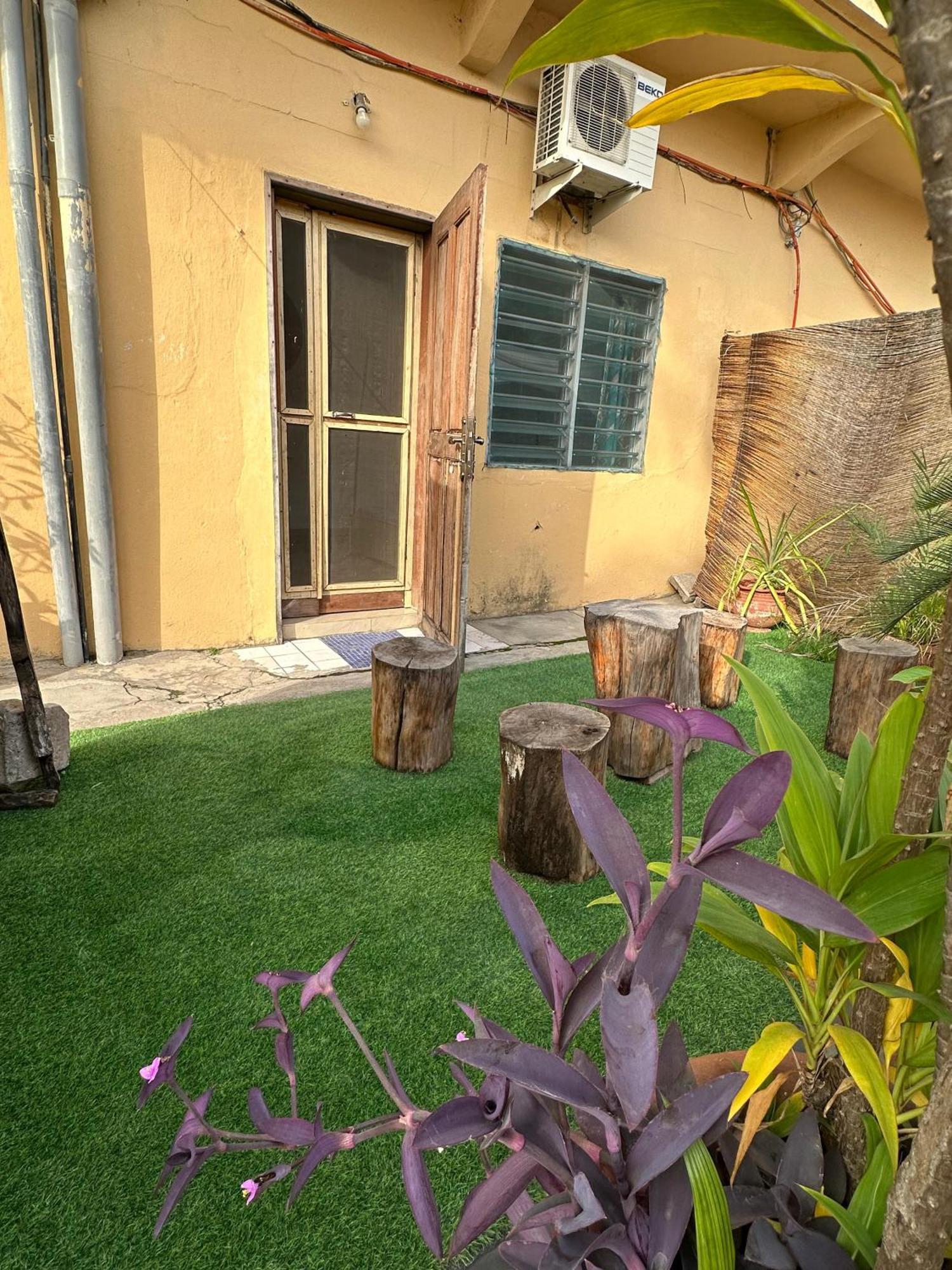 La Guesthouse Etoile Cotonou Buitenkant foto
