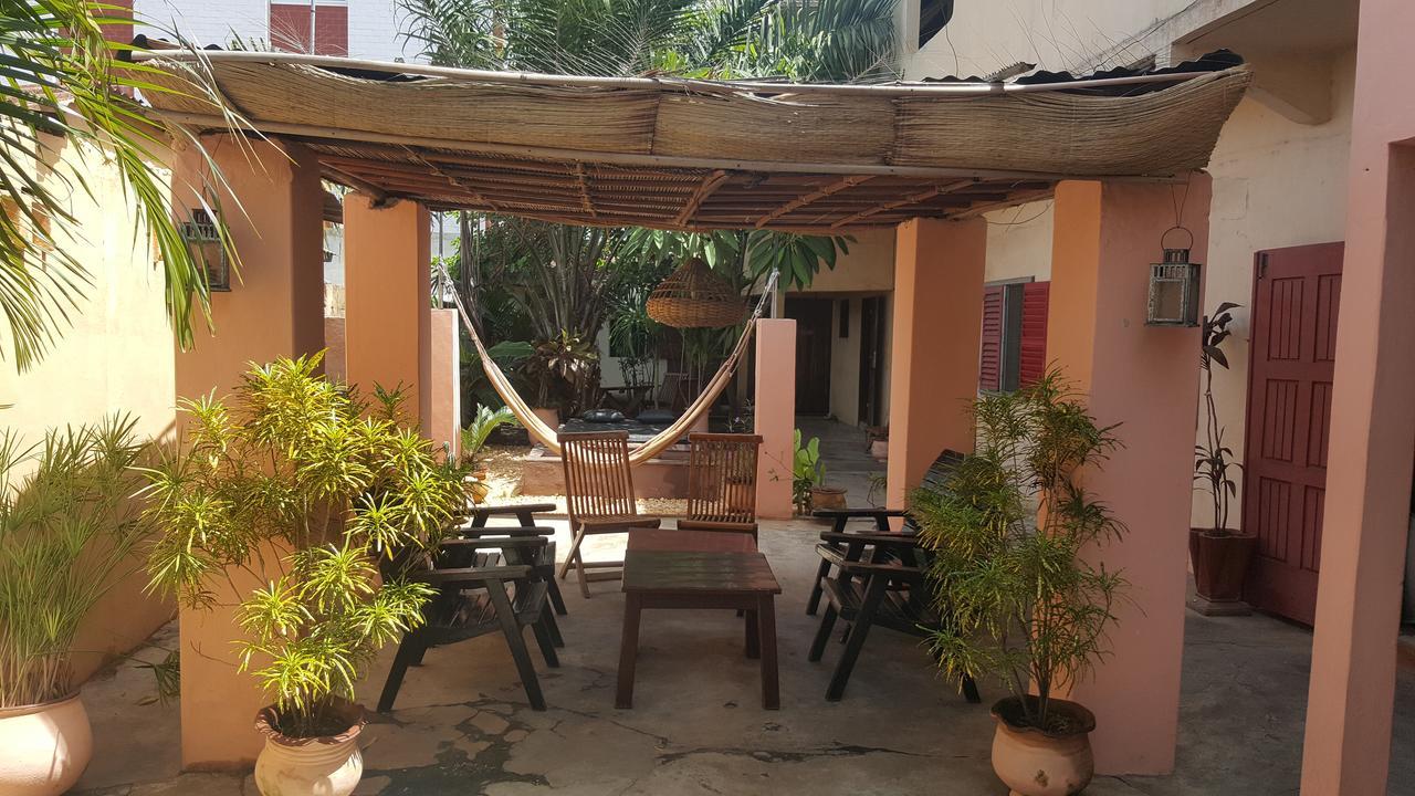 La Guesthouse Etoile Cotonou Buitenkant foto